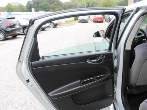 Used 2014 Chevrolet Impala LT image 18