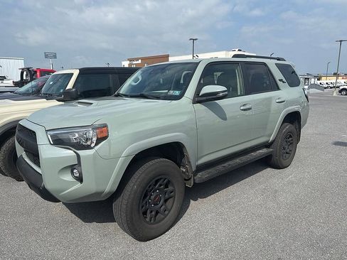 Used 2023 Toyota 4Runner TRD Off-Road Premium w/ Off Road Premium Plus Package AWD/4WD image 2