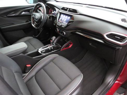 Certified 2023 Chevrolet TrailBlazer RS w/ Sun and Liftgate Package image 13