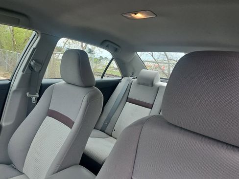 Used 2012 Toyota Camry LE FWD image 6