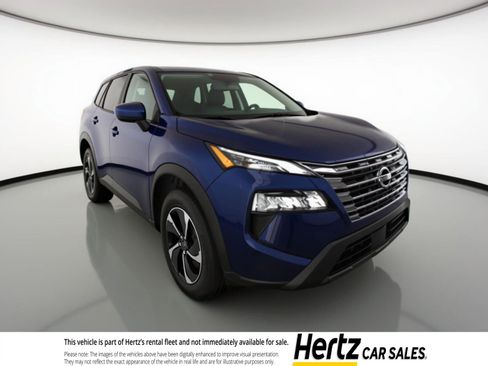 Used 2025 Nissan Rogue SV FWD image 1