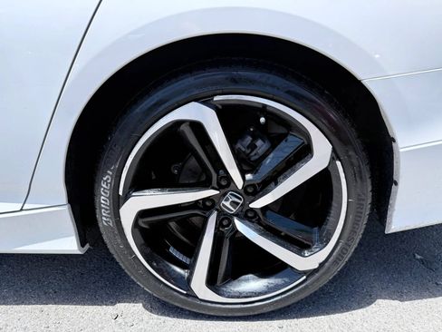 Used 2022 Honda Accord Sport image 8