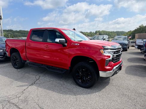 Used 2025 Chevrolet Silverado 1500 LT AWD/4WD image 1