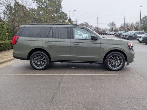 Certified 2025 Ford Expedition Platinum w/ Stealth Performance Package image 3