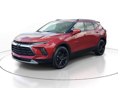 Certified 2024 Chevrolet Blazer LT w/ Convenience Package FWD image 2