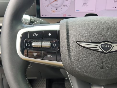 Used 2025 Genesis GV80 2.5T Advanced AWD/4WD image 13