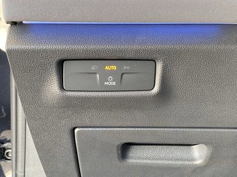 New 2026 Volkswagen Tiguan SE AWD/4WD image 26