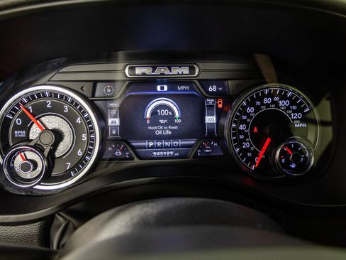 Used 2023 RAM 1500 Big Horn AWD/4WD image 38