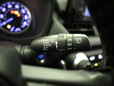 Used 2021 Toyota RAV4 AWD Hybrid image 28