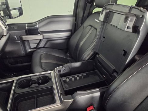 Used 2021 Ford F250 Platinum w/ FX4 Off-Road Package AWD/4WD image 22