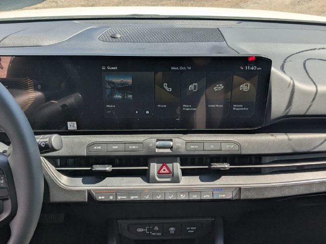 New 2027 Kia K4 FWD image 18
