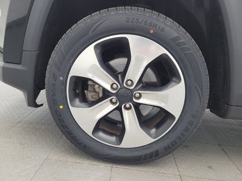 Used 2018 Jeep Compass Latitude w/ Popular Equipment Group AWD/4WD image 31