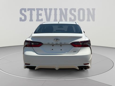 Used 2023 Toyota Camry SE FWD image 4