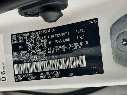 Used 2023 Lexus GX 460 Premium w/ Premium Package AWD/4WD image 12