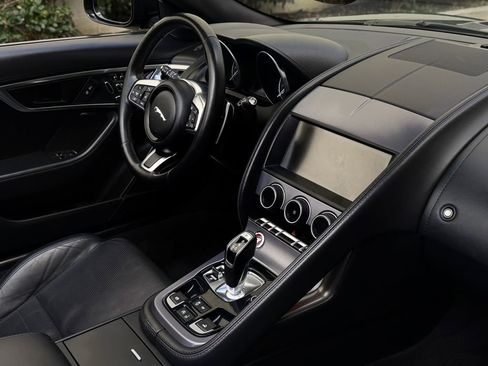 Used 2020 Jaguar F-TYPE image 23