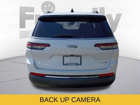 Used 2023 Jeep Grand Cherokee L Laredo AWD/4WD image 7