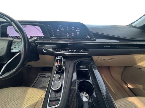 Used 2022 Cadillac Escalade Premium Luxury w/ Performance Package image 13