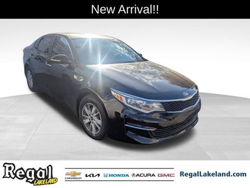 Used 2017 Kia Optima LX image 1