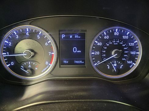 Used 2019 Hyundai Santa Fe SE AWD/4WD image 23