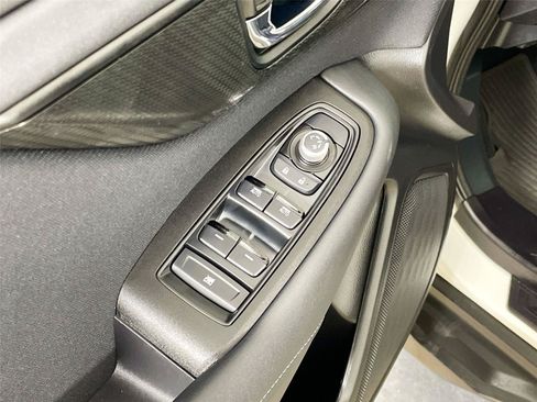 Used 2025 Subaru Outback Premium AWD/4WD image 22