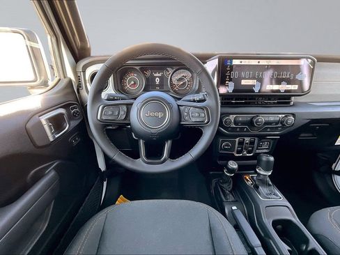 New 2026 Jeep Gladiator Sport image 5