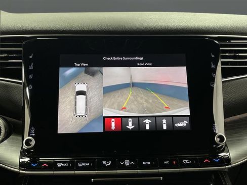 Used 2024 Jeep Wagoneer Series III w/ Convenience Group I image 10