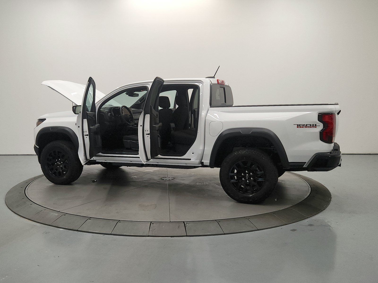 New 2026 Chevrolet Colorado Trail Boss AWD/4WD image 14