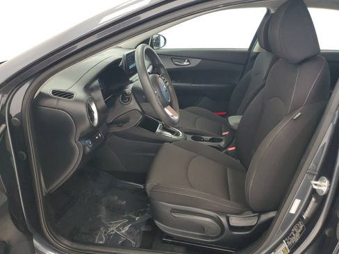 Used 2019 Kia Forte LXS FWD image 9