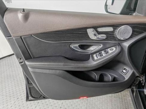 Used 2018 Mercedes-Benz GLC 300 4MATIC Coupe image 13