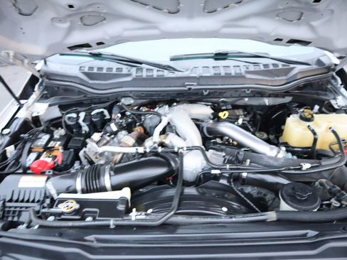 Used 2022 Ford F350 Platinum image 19