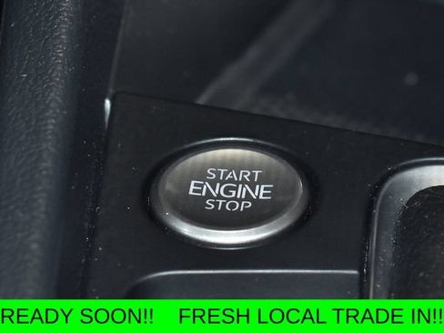 Used 2023 Volkswagen Jetta SE FWD image 24