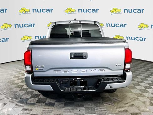 Used 2023 Toyota Tacoma SR AWD/4WD image 6