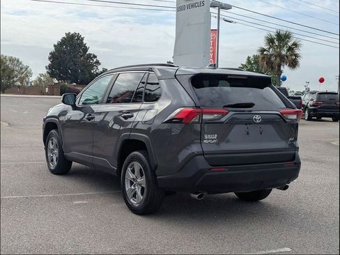 Used 2024 Toyota RAV4 XLE FWD image 5
