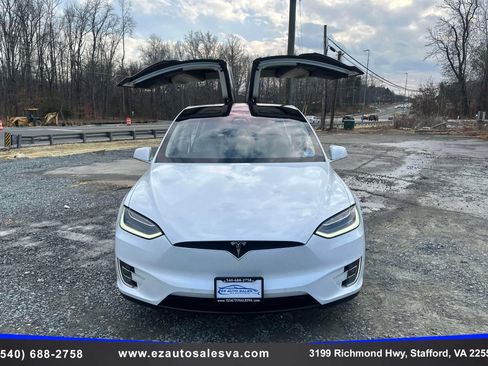 Used 2018 Tesla Model X 75D AWD/4WD image 15