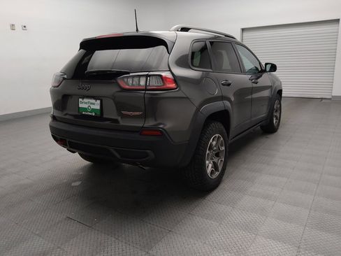 Used 2020 Jeep Cherokee Trailhawk image 9