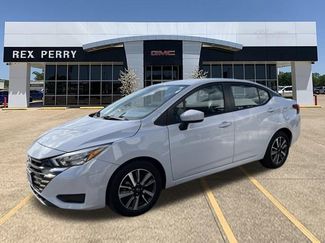 Used 2025 Nissan Versa SV video 1