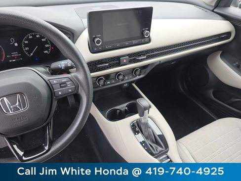 Certified 2023 Honda HR-V LX image 26