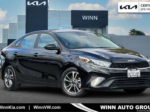 Certified 2022 Kia Forte LXS FWD image 1