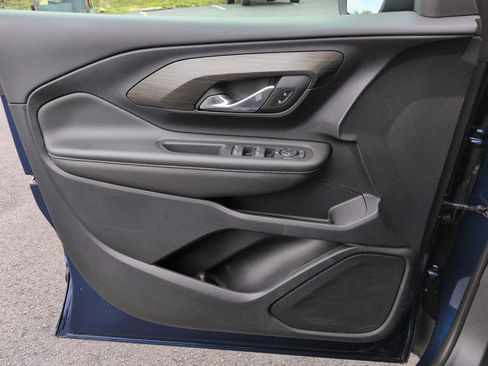 Certified 2022 GMC Terrain SLE w/ Driver Convenience Package image 22