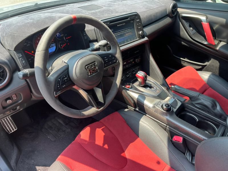 Used 2018 Nissan GT-R NISMO AWD/4WD image 14