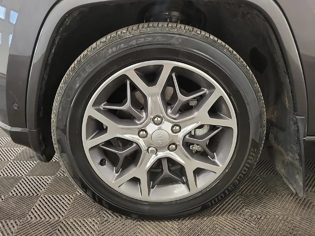 Used 2021 Jeep Grand Cherokee Overland w/ Protech Group AWD/4WD image 7