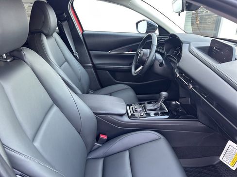 New 2025 MAZDA CX-30 AWD 2.5 S w/ Select Sport Pkg image 16
