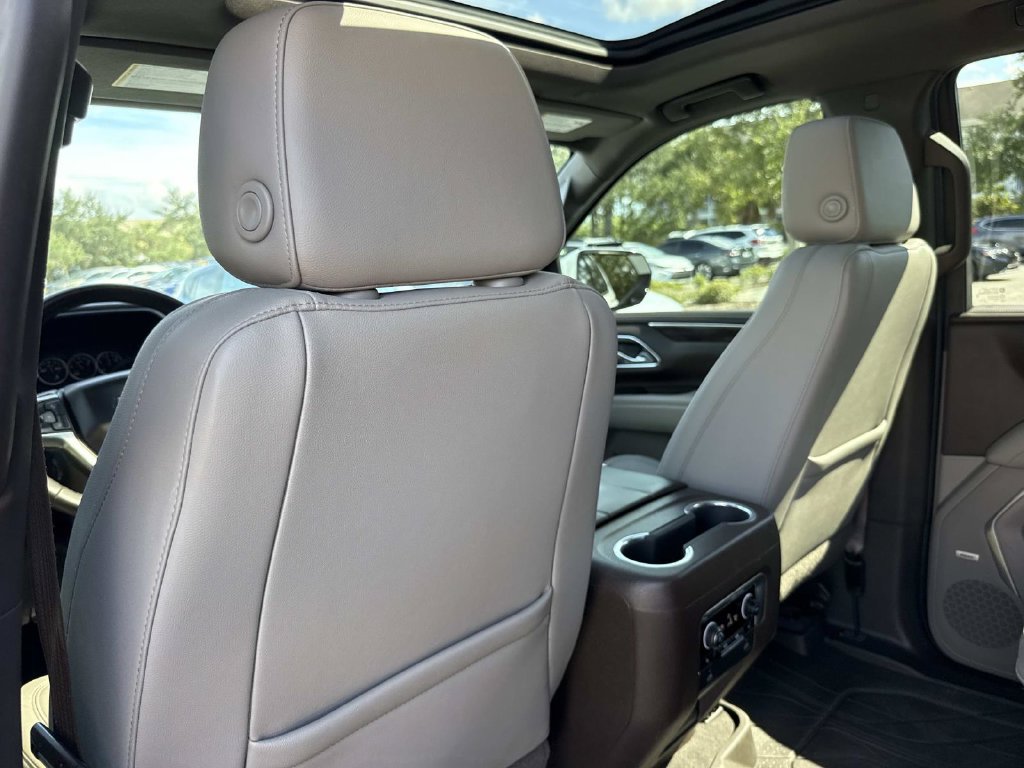 Used 2021 Chevrolet Tahoe LT w/ LT Signature Package AWD/4WD image 14