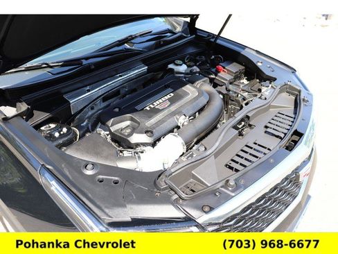 Used 2024 Cadillac XT4 Luxury w/ Cold Weather Package AWD/4WD image 32
