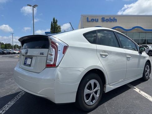 Used 2015 Toyota Prius Two FWD image 6