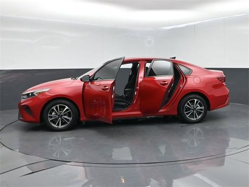 Used 2024 Kia Forte LXS image 62