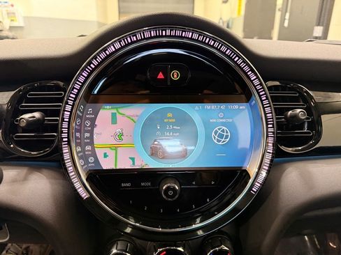 Certified 2024 MINI Cooper SE image 16