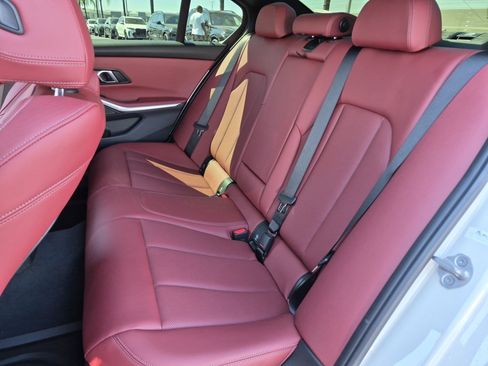 Used 2025 BMW 330i Sedan w/ M Sport Package RWD image 30