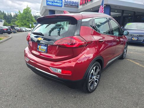 Used 2021 Chevrolet Bolt Premier w/ Infotainment Package FWD image 7