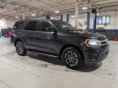 Used 2024 Ford Expedition XLT